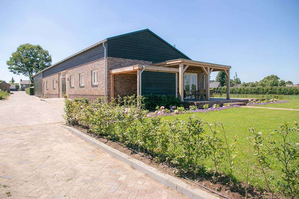 Tuin & Uitzicht • terras | Bed and Breakfast In ons Straatje, Kruisstraat Rosmalen - Noord-Brabant