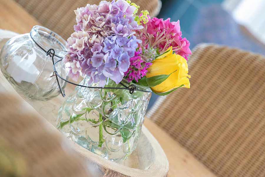 bed-and-breakfast_in-ons-straatje_lente_bloemvaas